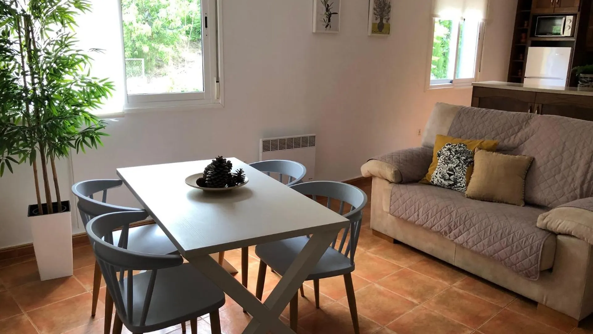 Apartamento Con Vistas A La Piscina Y Al Castillo Templario La Iruela Apartment